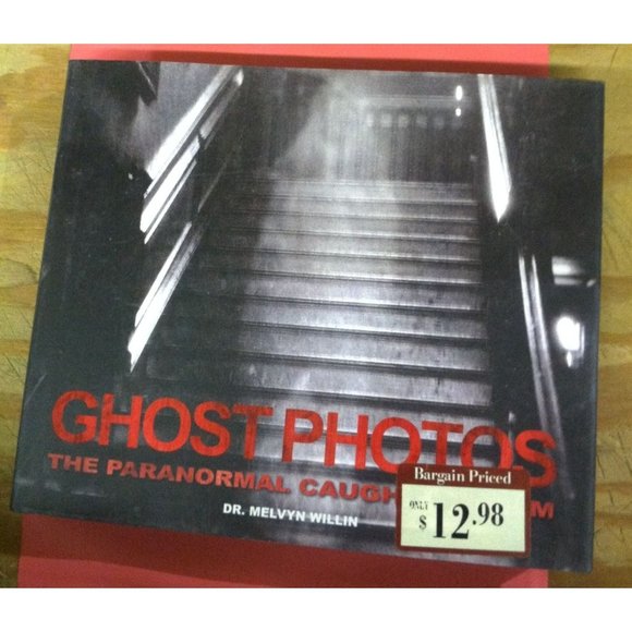 Ghost Stories The Paranormal Caught on Film Hardcover Book - Picture 1 of 6